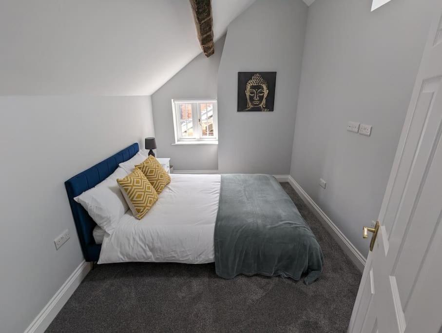 31 High Street - Modern & Stylish 2-Bed Apartment - Inc Parking Husbands Bosworth ภายนอก รูปภาพ